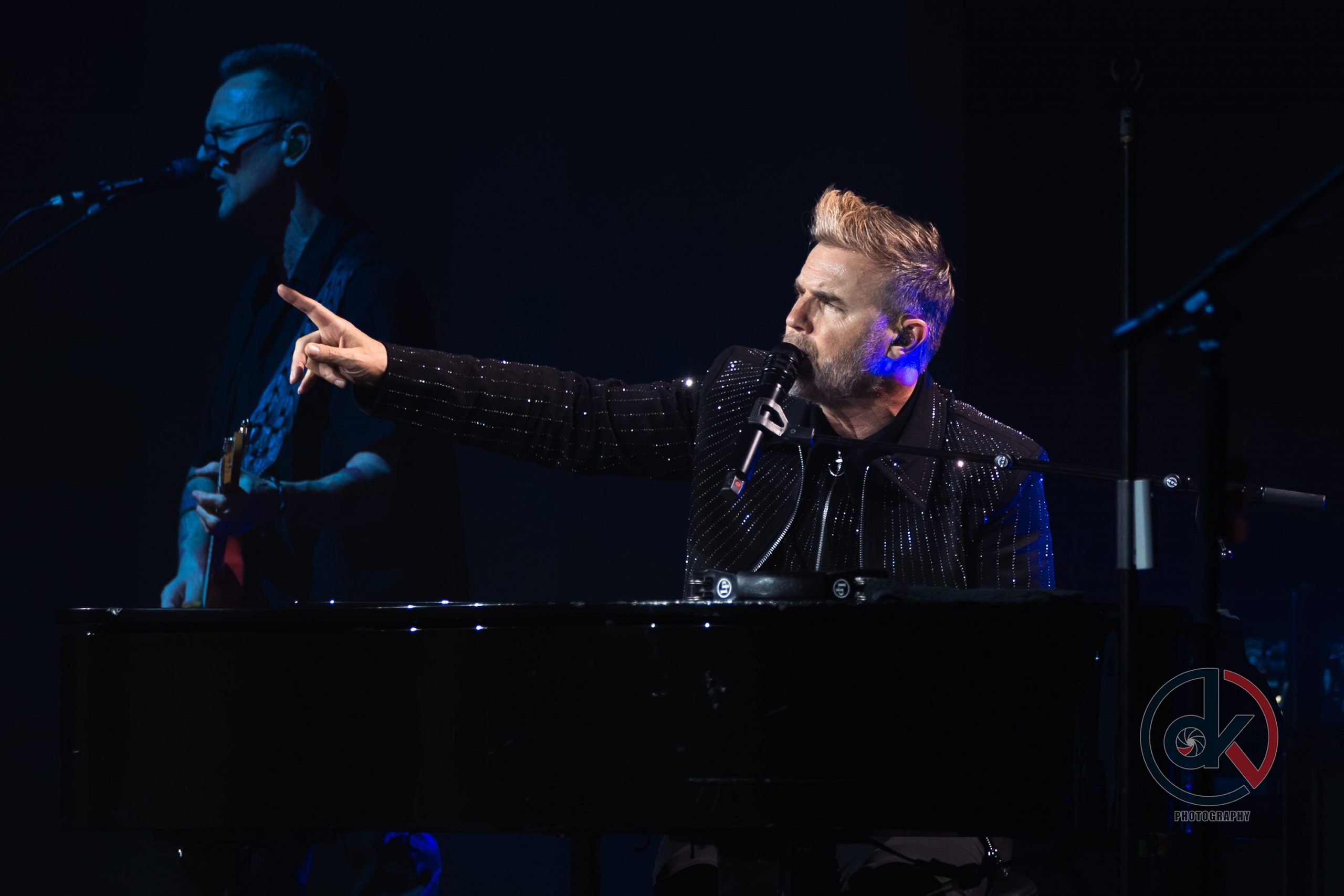 Live music photography during Gary Barlow Isle of Man show