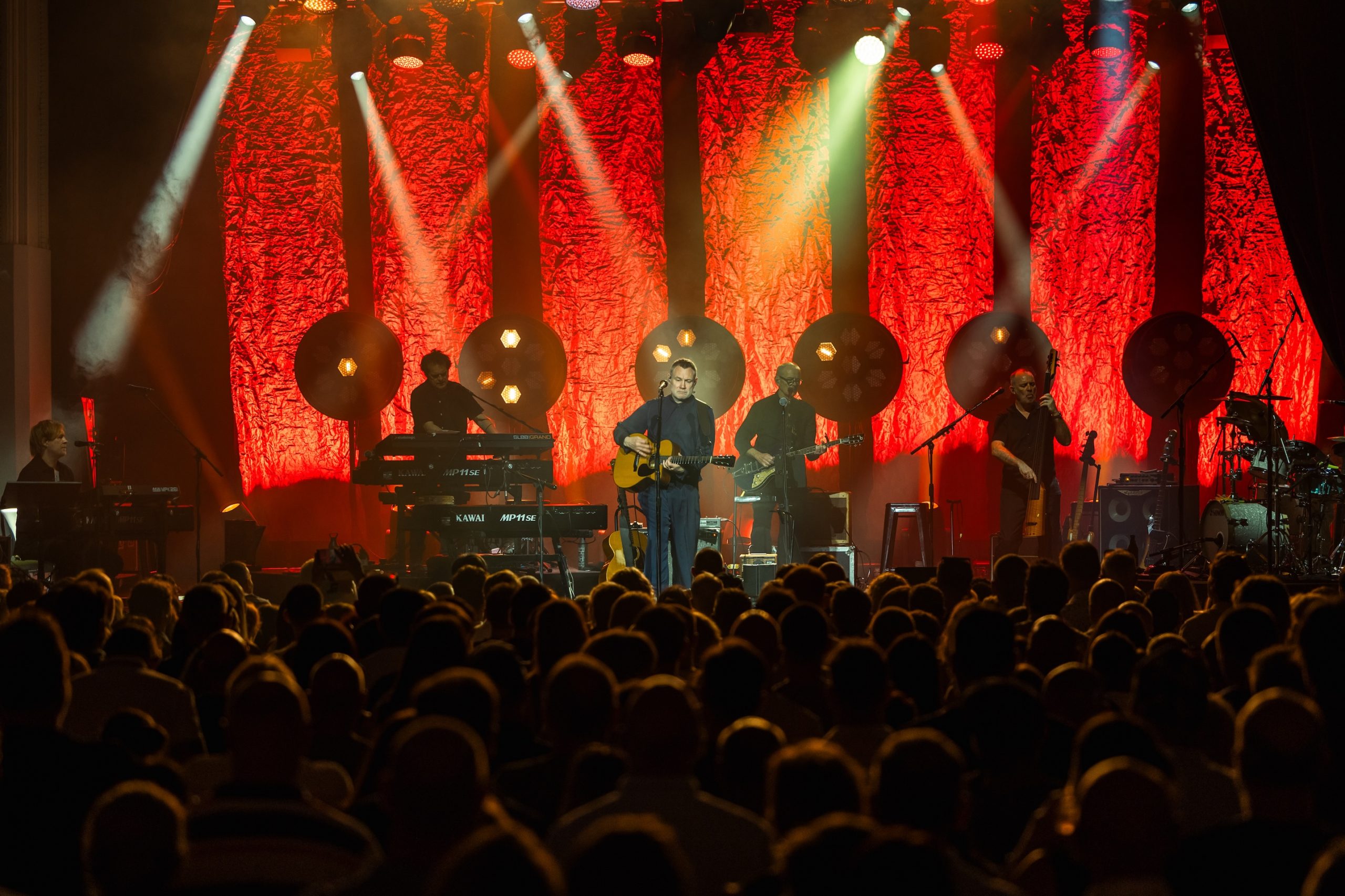 Live music photography during Gary Barlow Isle of Man show